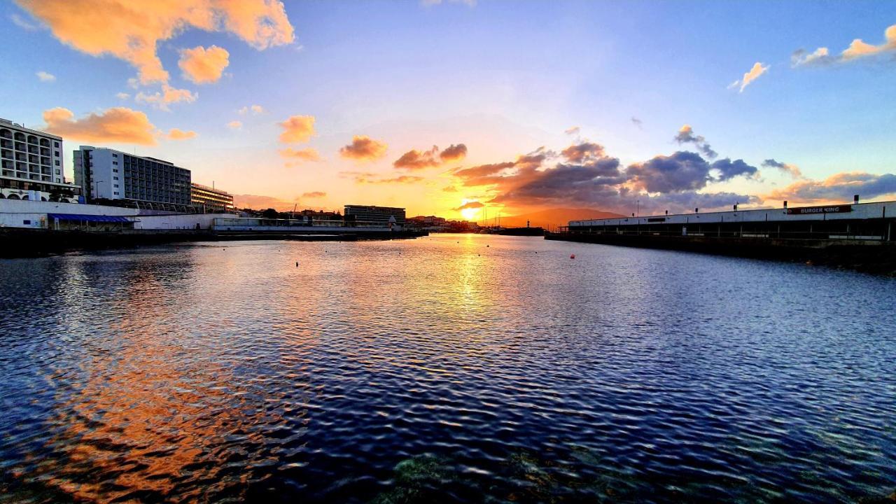 Bruma Hostel Ponta Delgada  Bagian luar foto