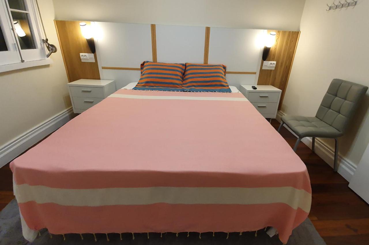 Bruma Hostel Ponta Delgada  Bagian luar foto