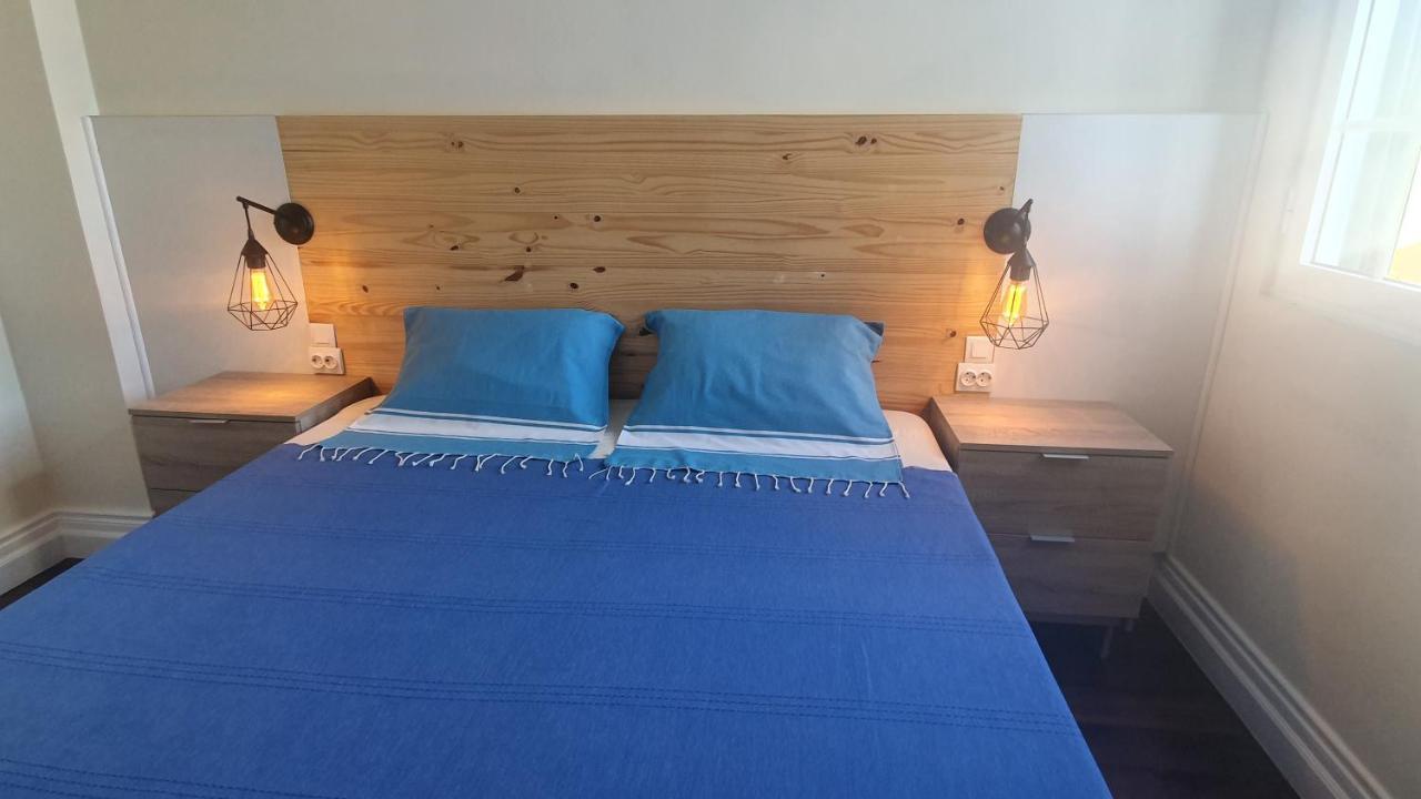 Bruma Hostel Ponta Delgada  Bagian luar foto